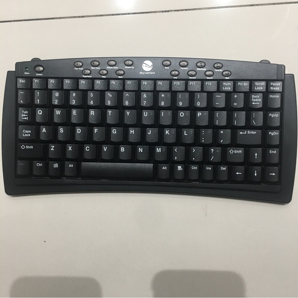 Wireless Keyboard - Picture 2 of 4